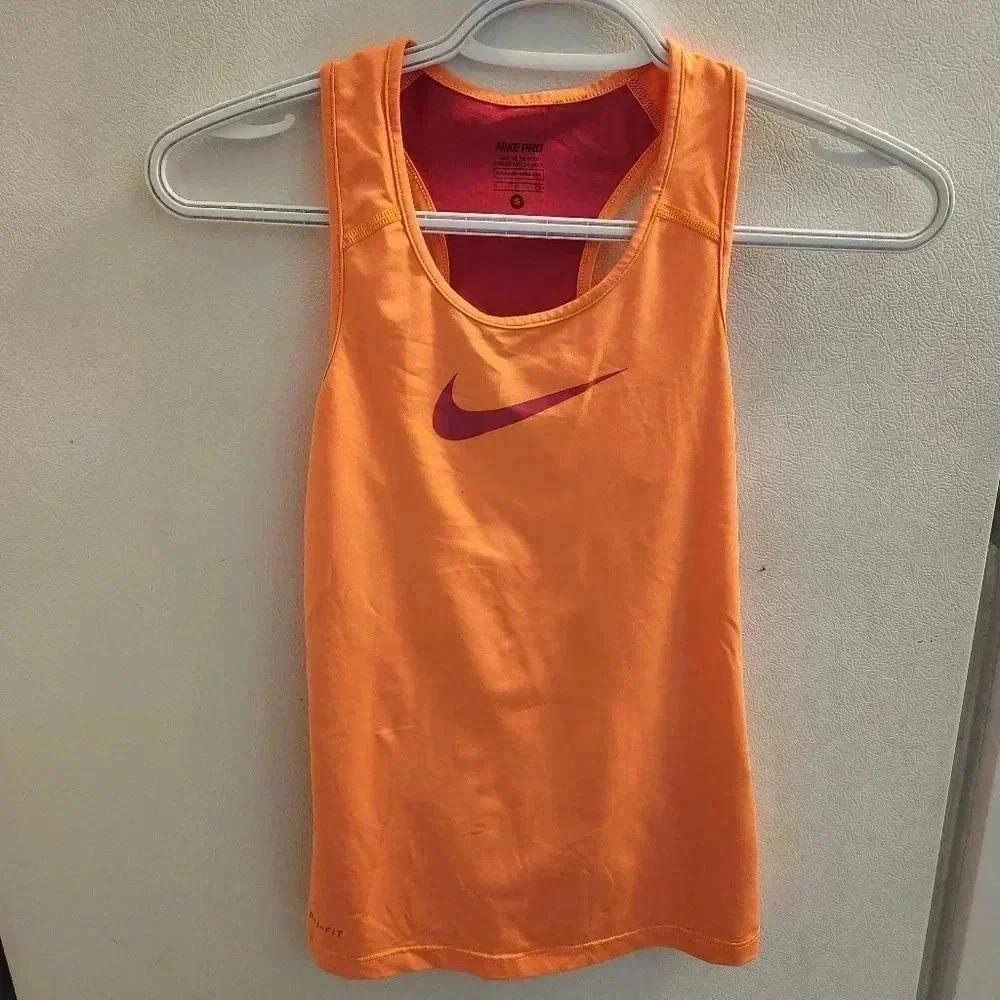 Nike Pro tank top